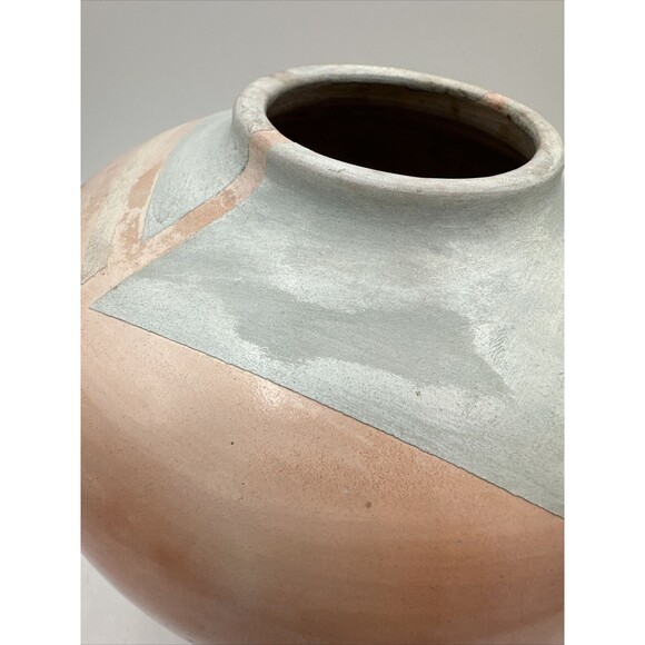 Vintage Bettye Barclay Vase Pot Pottery Large Pink White Blue 8” Handmade Signed - Picture 12 of 15